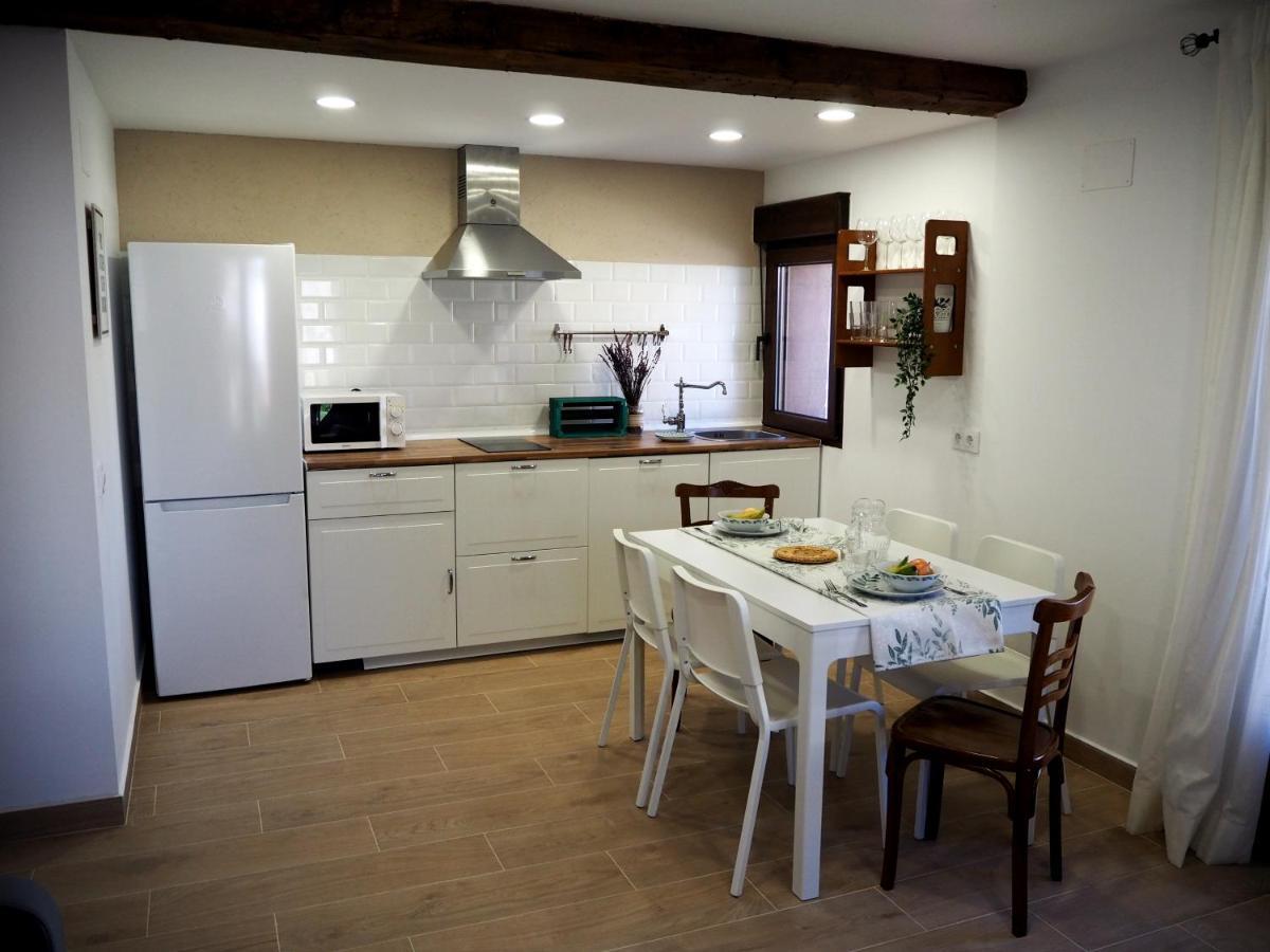 La Casa De Los Abuelos Valentin Pinilla del Valle Exterior foto
